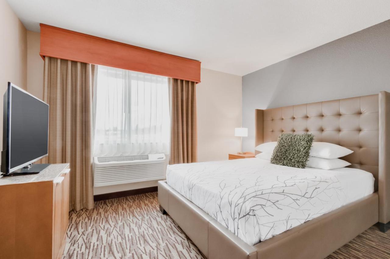 Best Western Plus Peppertree Airport Inn Эруэй-Хайтс Экстерьер фото